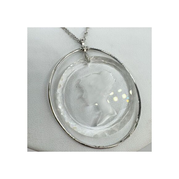 Vtg Crystal Glass Intaglio Cameo Lady Pendant Hallmark Cards Inc Rope Necklace - Picture 13 of 13